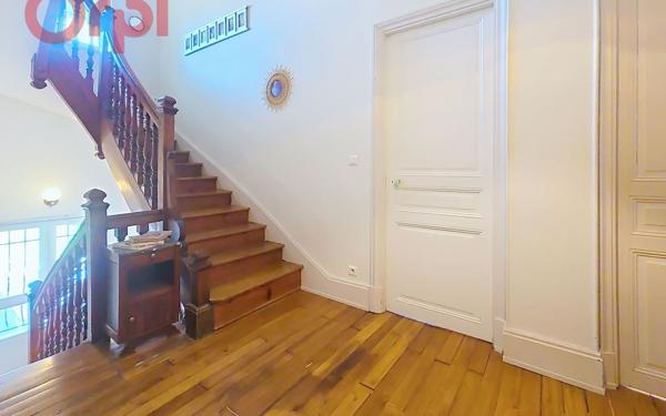 Maison à vendre    6 pièces • 220 m2 Bellerive-sur-Allier