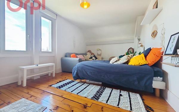 Maison à vendre    6 pièces • 220 m2 Bellerive-sur-Allier