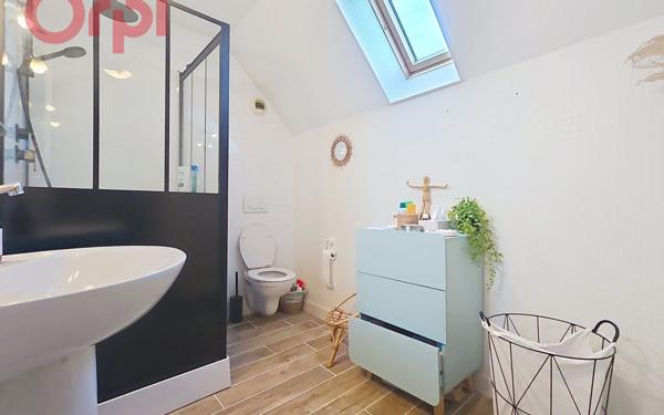 Maison à vendre    6 pièces • 220 m2 Bellerive-sur-Allier