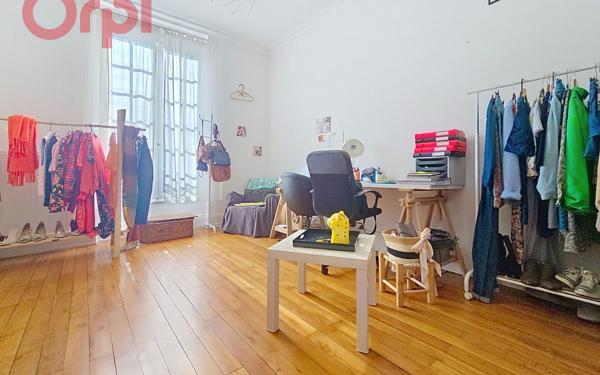 Maison à vendre    6 pièces • 220 m2 Bellerive-sur-Allier