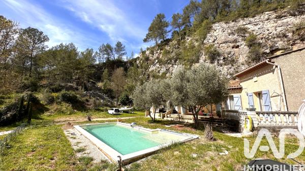 Maison à vendre 6 pièces 105 m² Solliès-Toucas