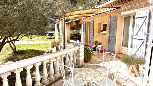 Maison à vendre 6 pièces 105 m² Solliès-Toucas