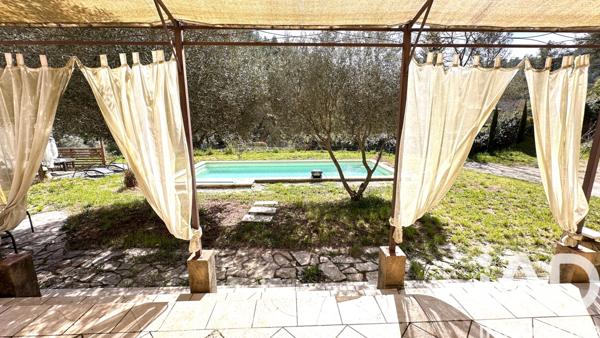 Maison à vendre 6 pièces 105 m² Solliès-Toucas