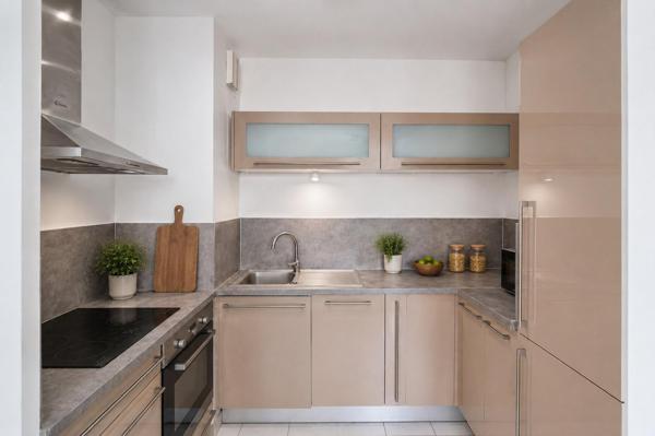 T3 61 m² – 2 chambres – Balcon – Vue dégagée – Sainte-Marthe