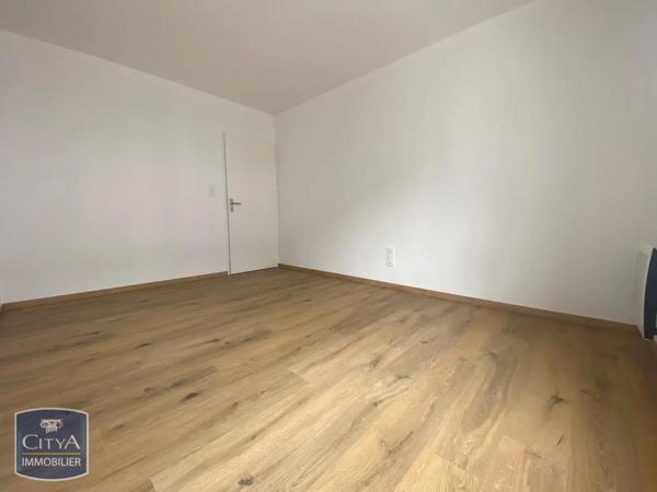 Appartement à louer 3 pièces 55.73m² Lucé (28110)