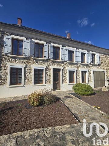 Maison 11 pièces de 272 m² à Dormans (51700)