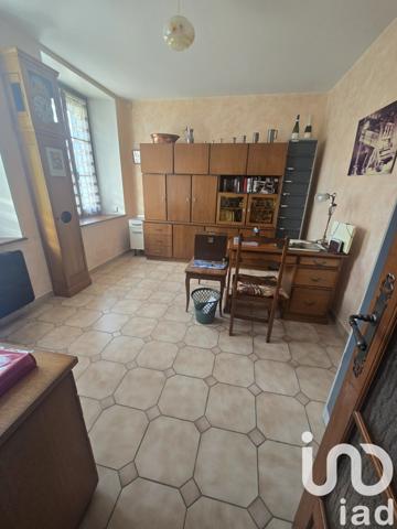 Maison 11 pièces de 272 m² à Dormans (51700)