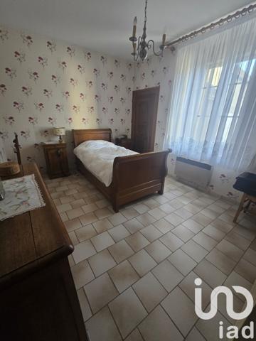 Maison 11 pièces de 272 m² à Dormans (51700)