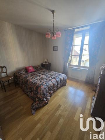 Maison 11 pièces de 272 m² à Dormans (51700)