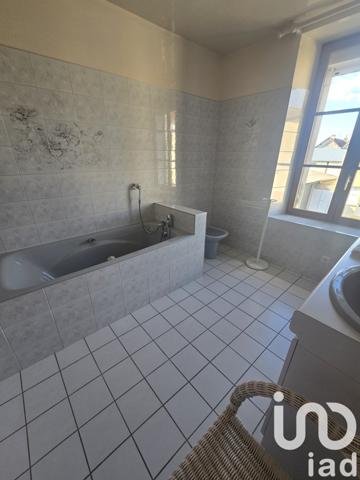 Maison 11 pièces de 272 m² à Dormans (51700)