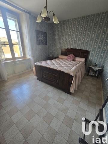 Maison 11 pièces de 272 m² à Dormans (51700)