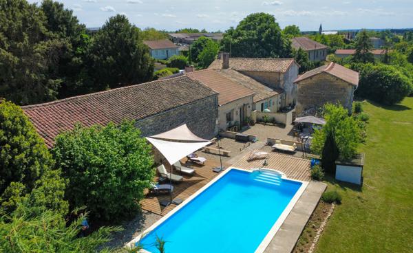 Maison à vendre à Chef-Boutonne (79110) - Deux-Sèvres