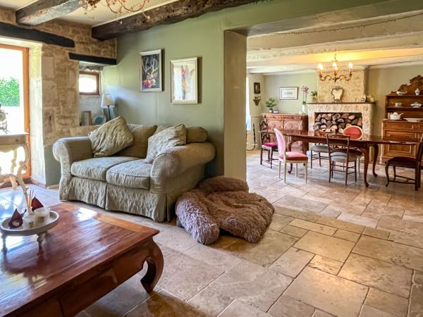 Maison à vendre à Chef-Boutonne (79110) - Deux-Sèvres