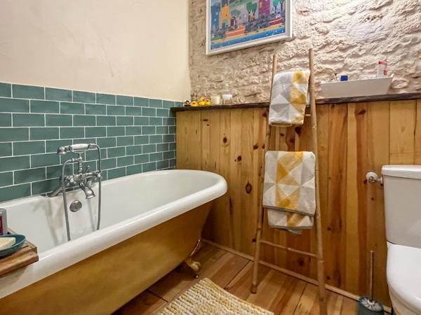 Maison à vendre à Chef-Boutonne (79110) - Deux-Sèvres