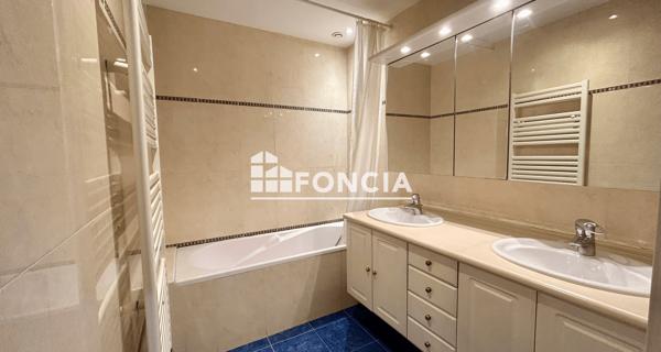 Location Appartement 2 pièces 102.68 m² - Lyon 69002