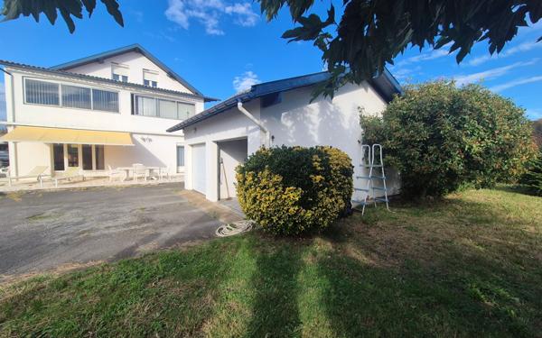 Maison à vendre    5 pièces • 193 m2 Boucau
