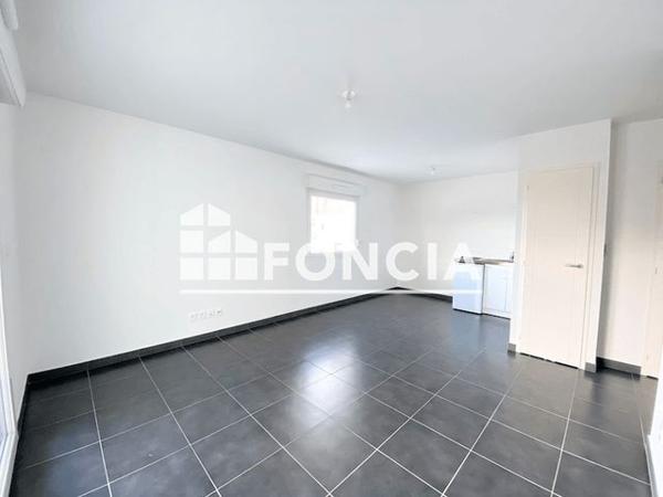 Location Studio 28.36 m² - 213 RUE DES HIRONDELLES Valleiry 74520