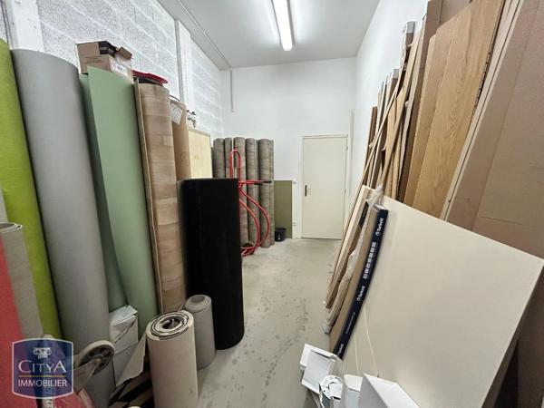 Local commercial à louer 220m² Périgny (17180)