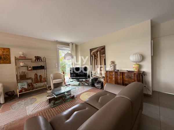 Rare Vourles centre Appartement rez-de-jardin 4 pièces 93.14 m2