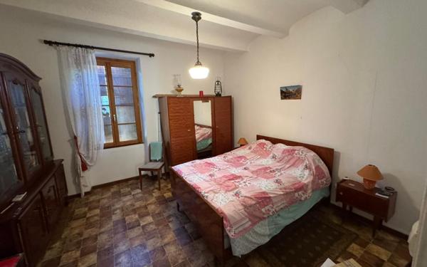 Maison à vendre    5 pièces •  Molières-sur-Cèze