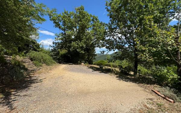 Maison à vendre    5 pièces •  Molières-sur-Cèze