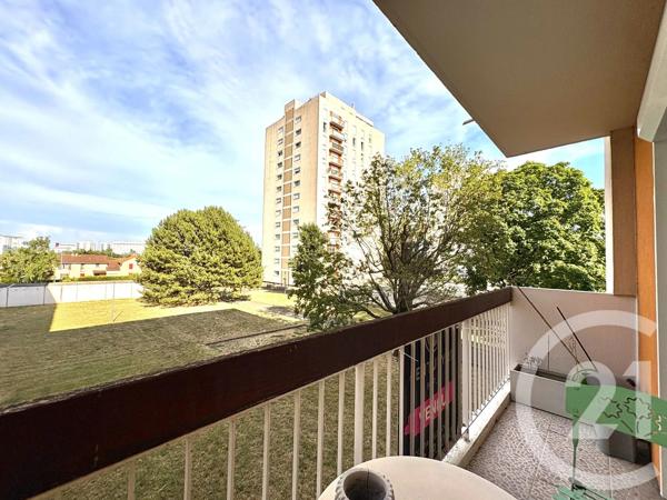 Appartement T3 à vendre  3 pièces - 65 m 2   ST FONS  - 69