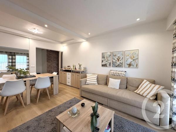 Appartement T3 à vendre  3 pièces - 65 m 2   ST FONS  - 69