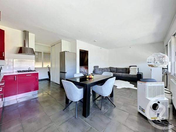 Appartement T3 à vendre  3 pièces - 65 m 2   ST FONS  - 69