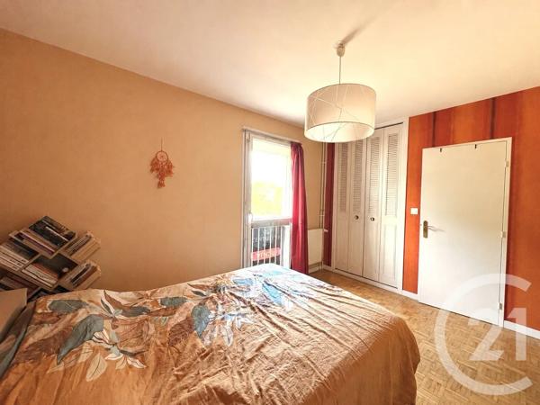 Appartement T3 à vendre  3 pièces - 65 m 2   ST FONS  - 69