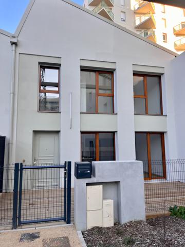 Appartement 3 pièce(s) 2 chambre(s) 66 m²