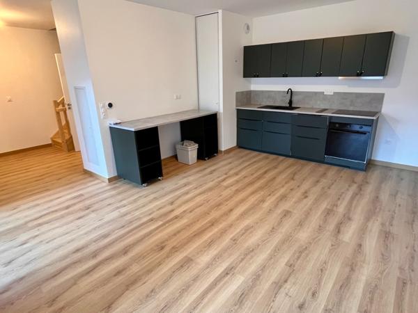 Appartement 3 pièce(s) 2 chambre(s) 66 m²