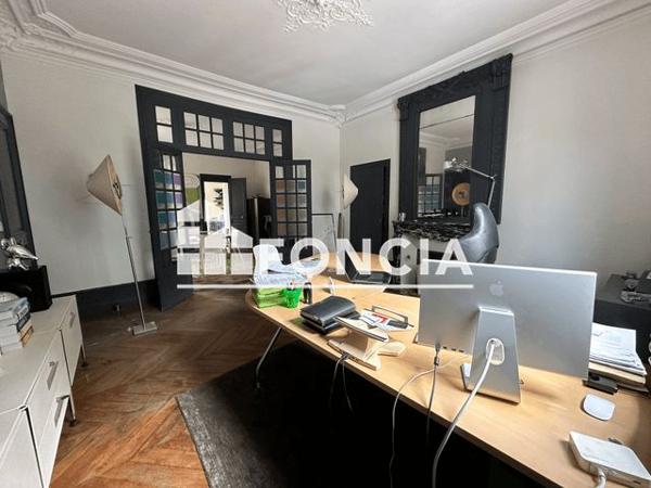 À vendre Maison 9 pièces 241 m² - Le Mans 72000