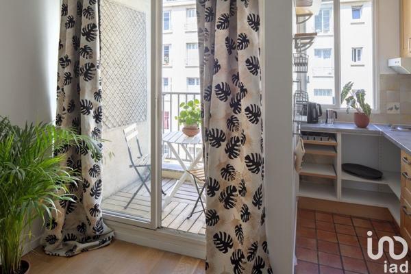 Appartement 1 pièce de 34 m² à Paris (75020)