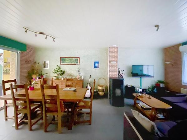 MAISON SEMI-INDIVIDUELLE AVEC GARAGE