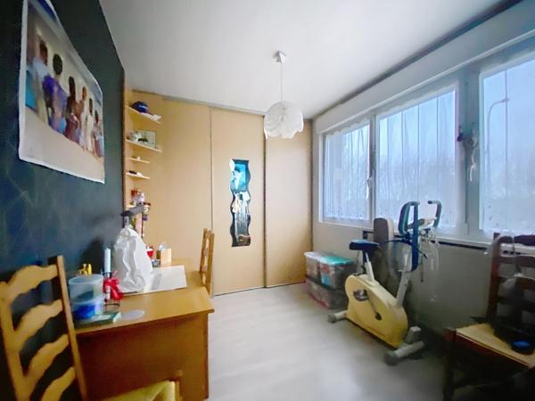 MAISON SEMI-INDIVIDUELLE AVEC GARAGE