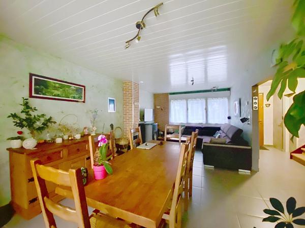 MAISON SEMI-INDIVIDUELLE AVEC GARAGE