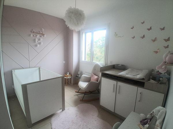 Villa contemporaine - 70 m² pièce de vie - 4 ch