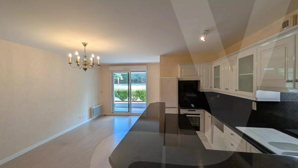 CARQUEFOU – APPARTEMENT 3 PIÈCES AVEC TERRASSE, GARAGE ET PARKING - 44470 Carquefou - Réf 292