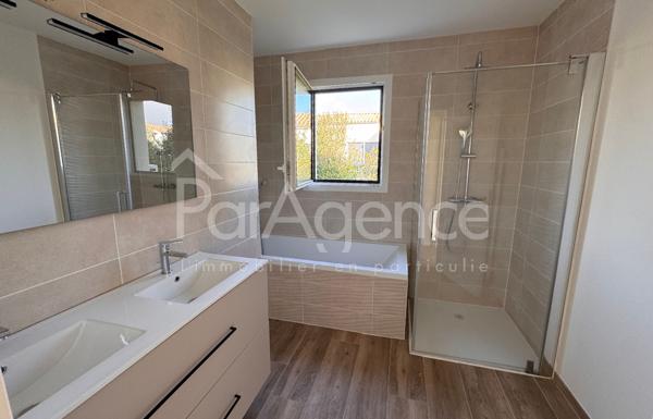 Maison plain-pied Spacieuse et lumineuse