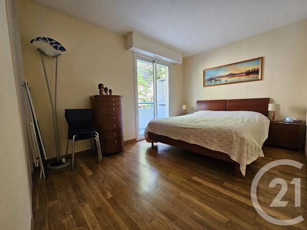 Appartement F4 à vendre  4 pièces - 106,22 m 2   NICE  - 06