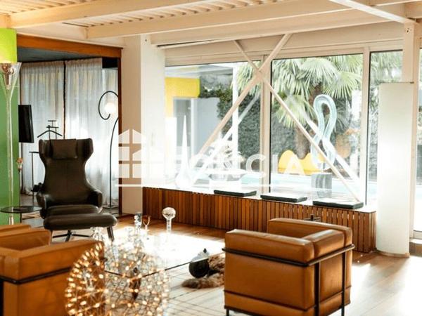 À vendre Maison 8 pièces 330 m² - Grenoble 38100