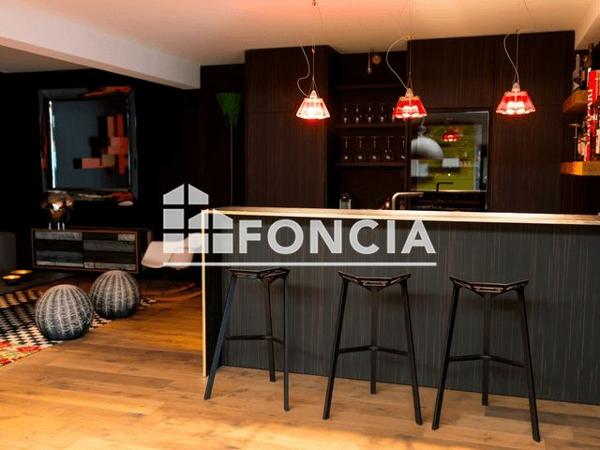 À vendre Maison 8 pièces 330 m² - Grenoble 38100