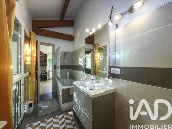 Maison à vendre 6 pièces 180 m² Sommières