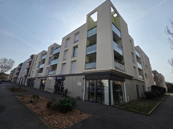 Appartement à vendre 2 pièces MEYZIEU (69)