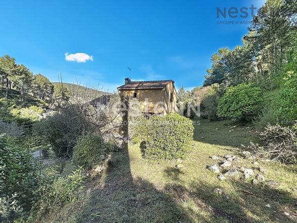 Maison 6 pièces de 130 m² - Carnoux-en-provence - Au calme absolu