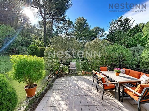 Maison 6 pièces de 130 m² - Carnoux-en-provence - Au calme absolu