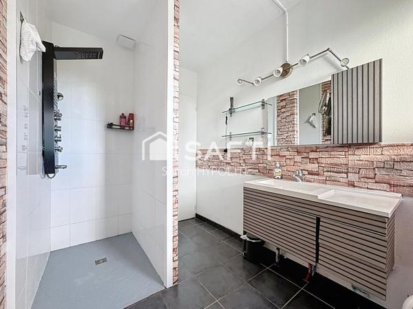 Maison de 115 m2 avec piscine et une vue dégagée