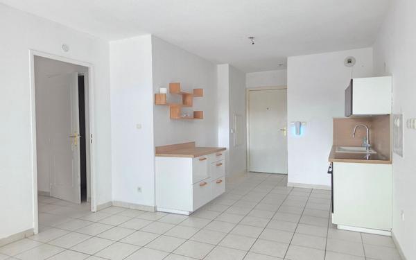 Appartement à vendre    3 pièces • 58 m2 Le Luc