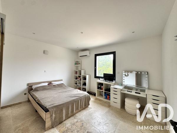 Maison à vendre 5 pièces 213 m² Générac