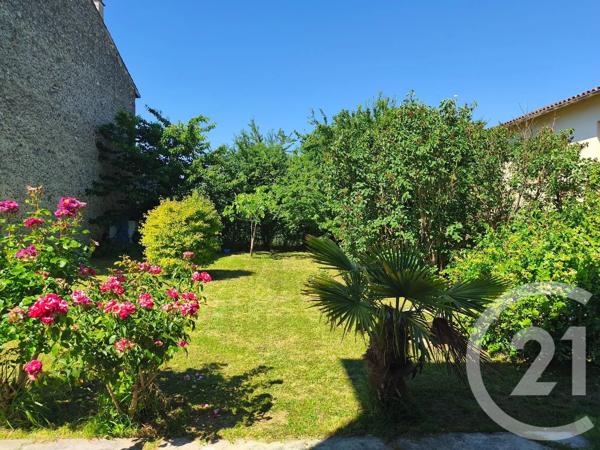 Maison à vendre  4 pièces - 107 m 2   PAMIERS  - 09